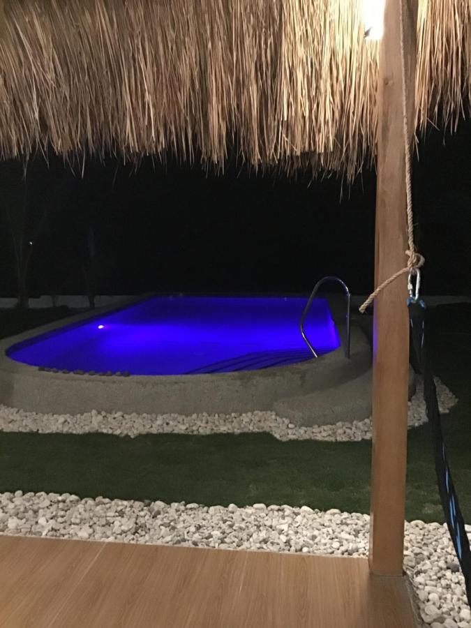 Bamboobeachvilla2 Ac New Oceanfront Pool Sunsetview Garden Kitchen Satellite Starlink Wi-Fi Dimiao Exteriér fotografie