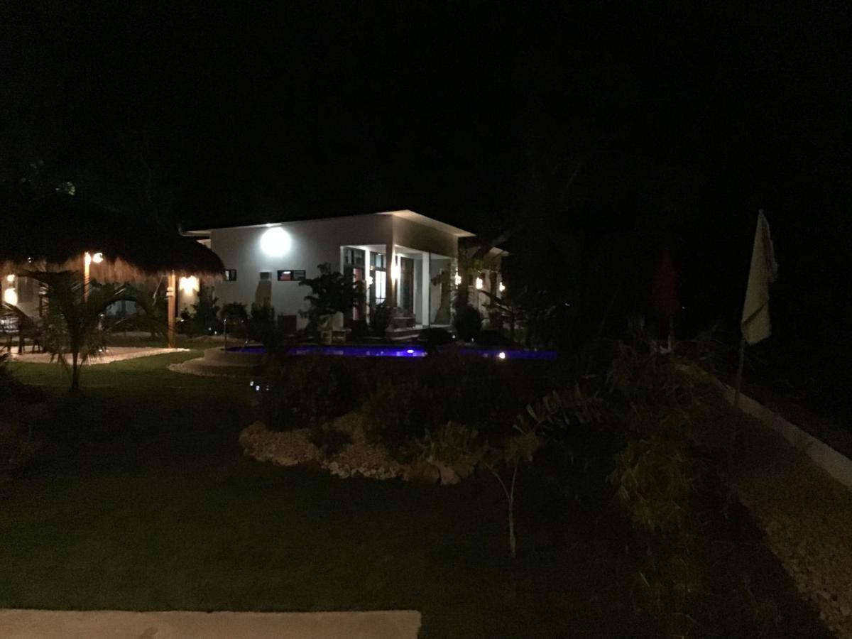 Bamboobeachvilla2 Ac New Oceanfront Pool Sunsetview Garden Kitchen Satellite Starlink Wi-Fi Dimiao Exteriér fotografie